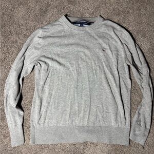 Tommy Hilfiger Men's Light Gray Crewneck Sweater